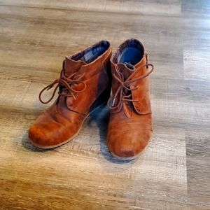 Faux leather heeled booties